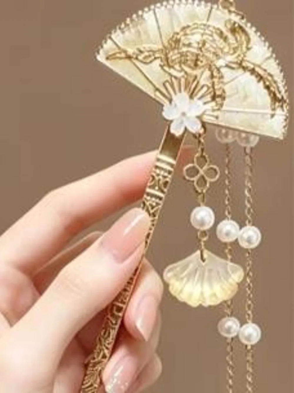 Elegant Gold Fan with Pearl Seashell Floral Tassels Hair Pin -Hair Accessory